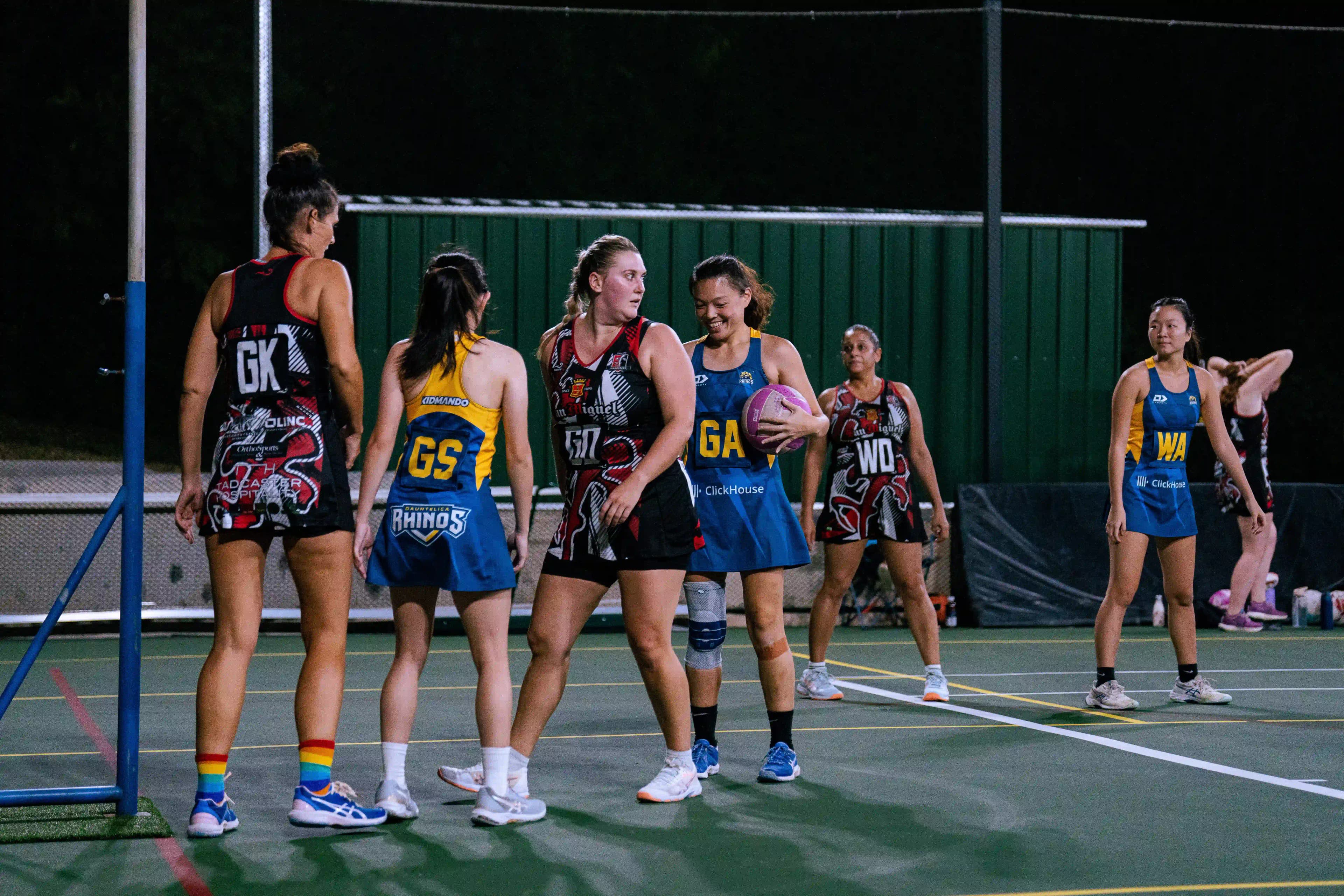 Dauntelica Rhinos team competing under floodlights in national league